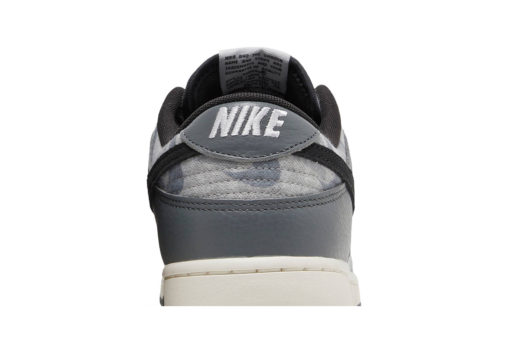 Nike Dunk Low ‘Copy Paste’ DQ5015-063