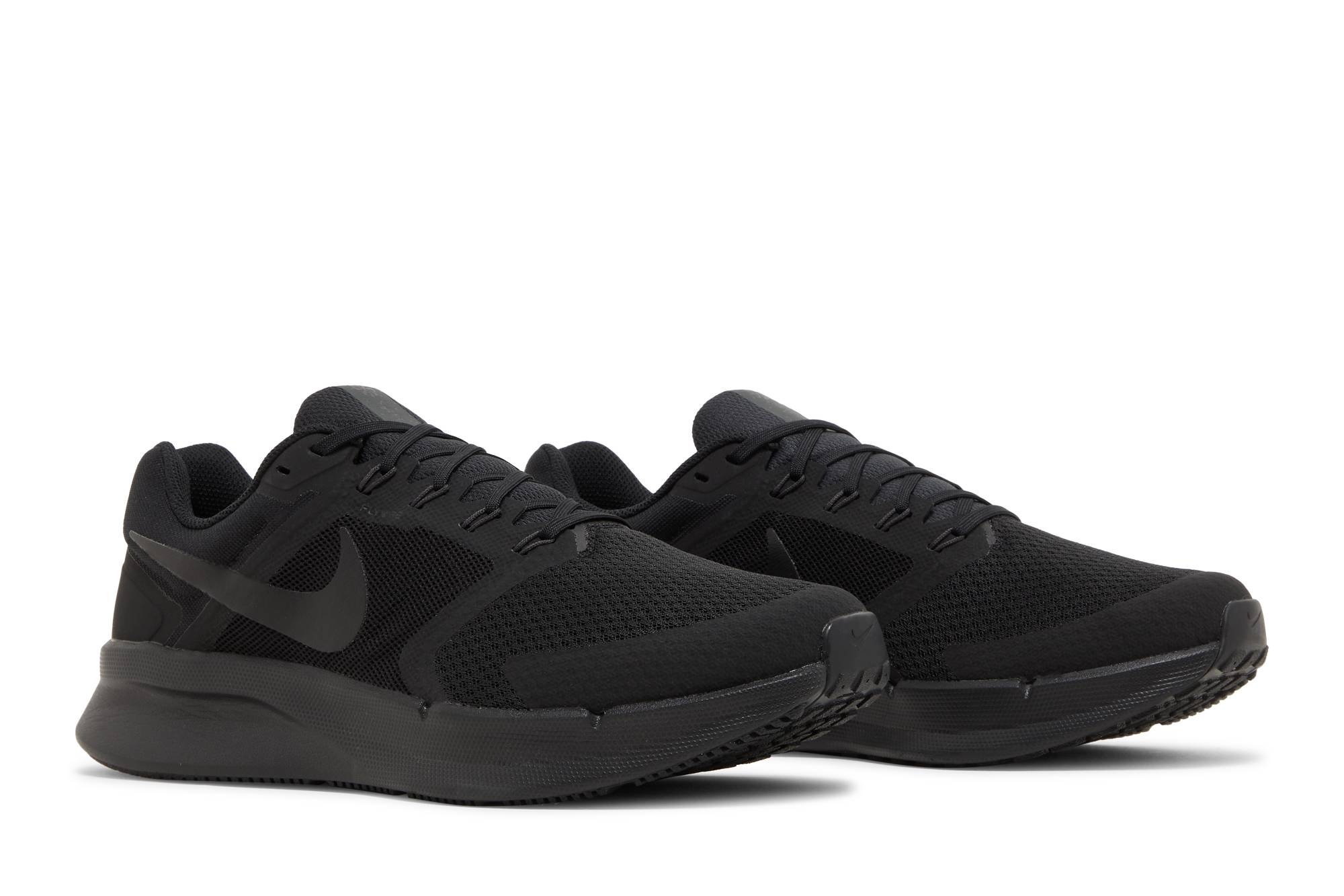 Nike Run Swift 3 ‘Triple Black’ DR2695-003