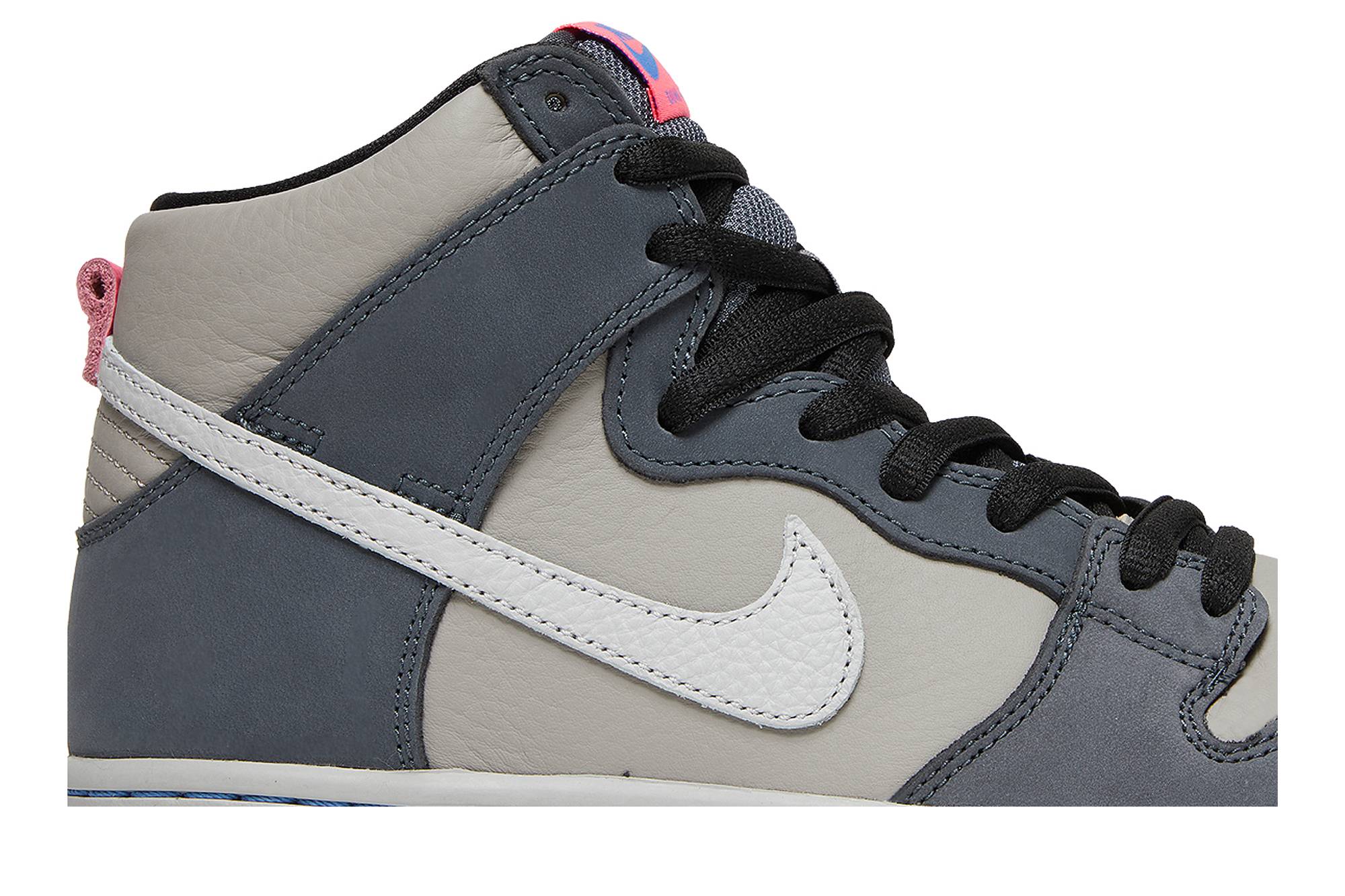 Nike SB Dunk High ‘Medium Grey’ DJ9800-001