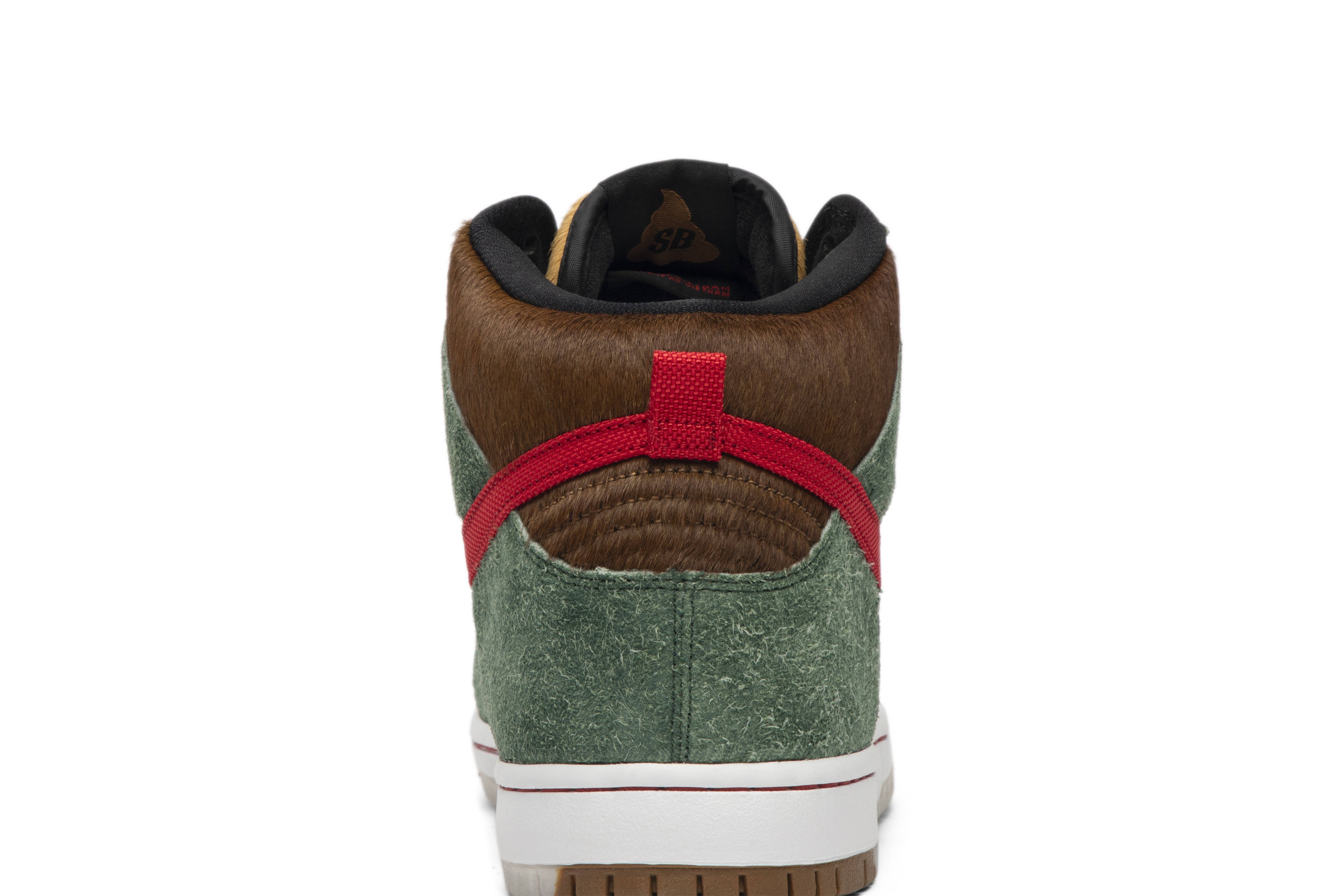 Nike SB Dunk High ‘Walk The Dog’ [also worn by Wang Yibo] BQ6827-300