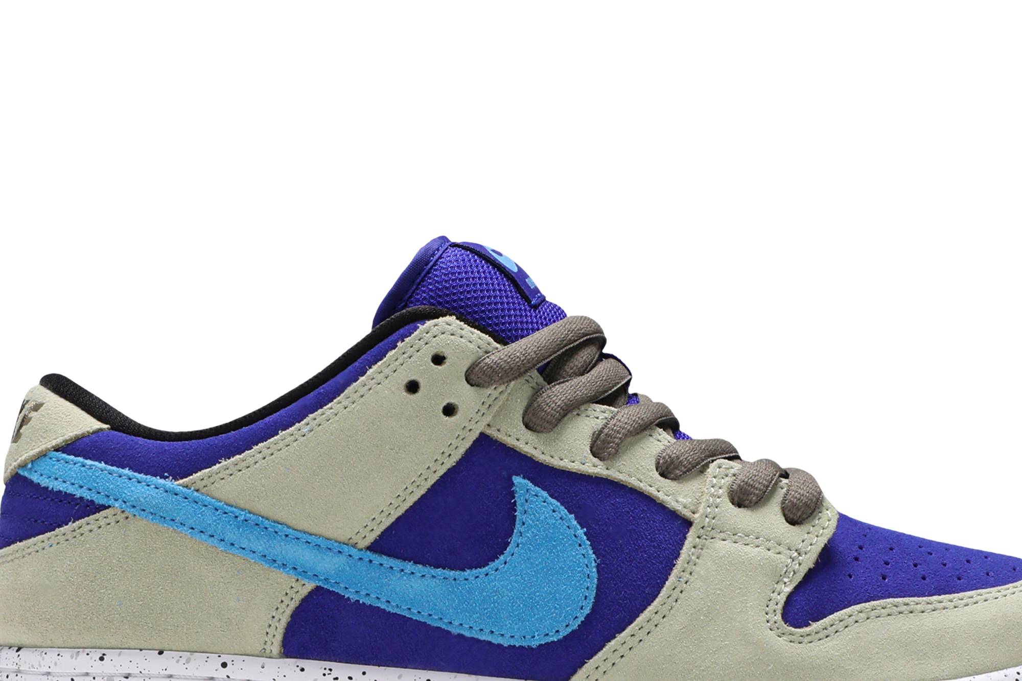Nike SB Dunk Low ‘ACG Celadon’ BQ6817-301