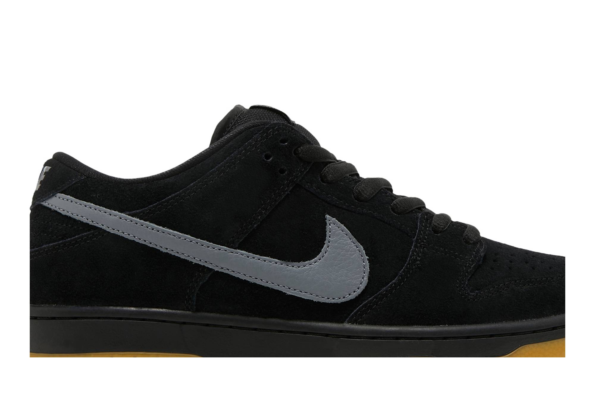 Nike SB Dunk Low ‘Fog’ BQ6817-010