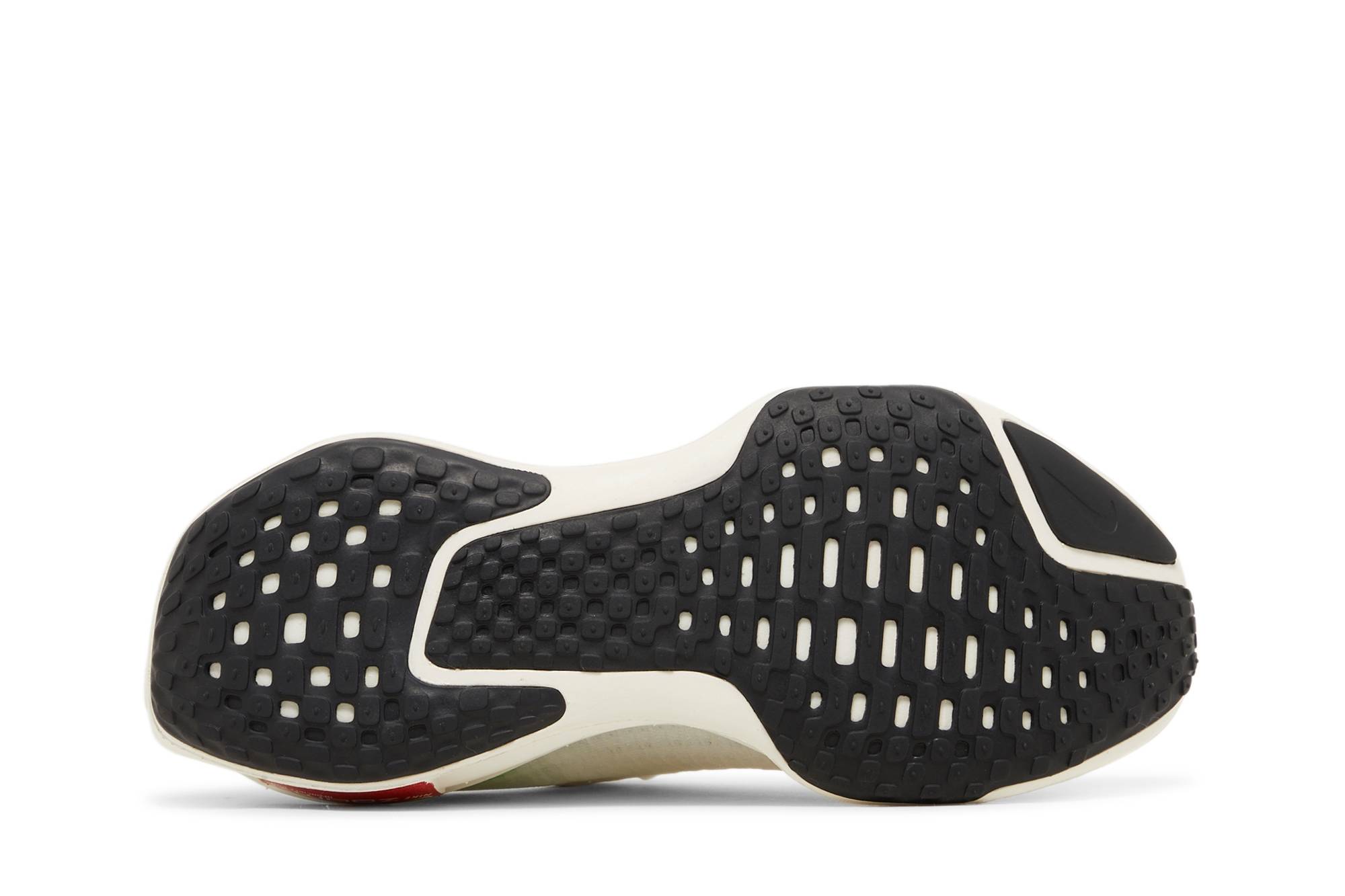 Nike ZoomX Invincible 3 ‘Mismatched’ FJ1046-100