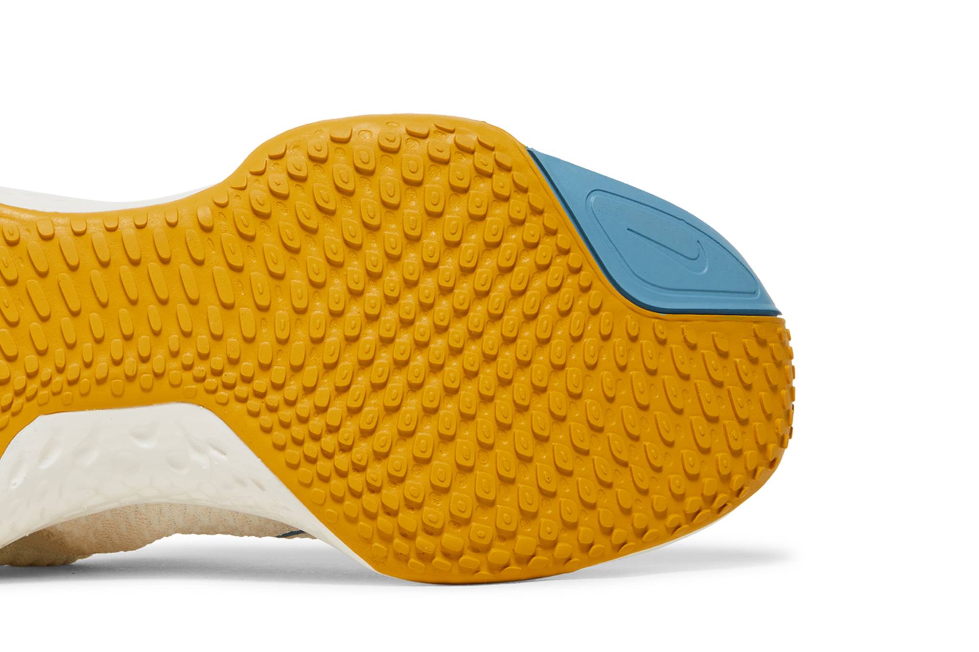 Nike ZoomX Invincible Run Flyknit 2 ‘Sail Hot Curry’ DV1745-181