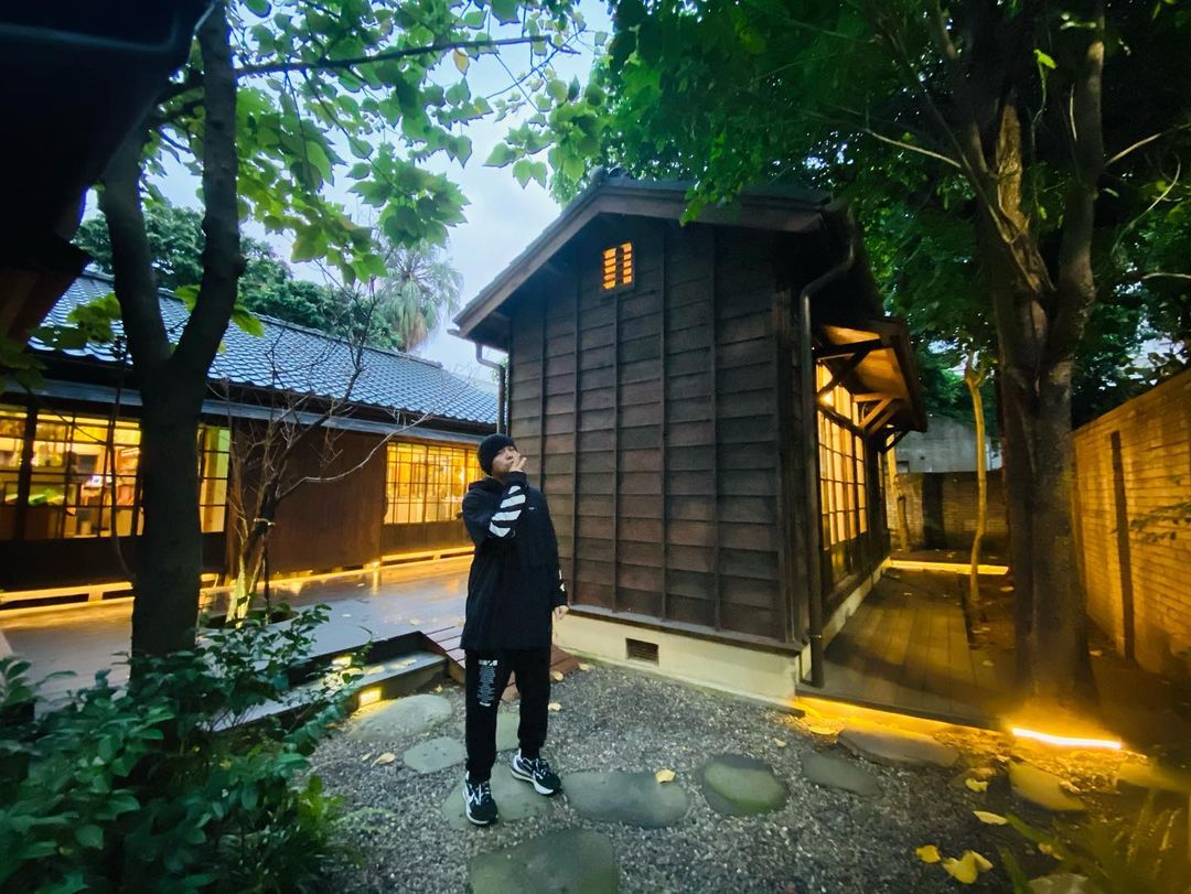 sacai x Nike VaporWaffle Black White CV1363-001 Nicesnk