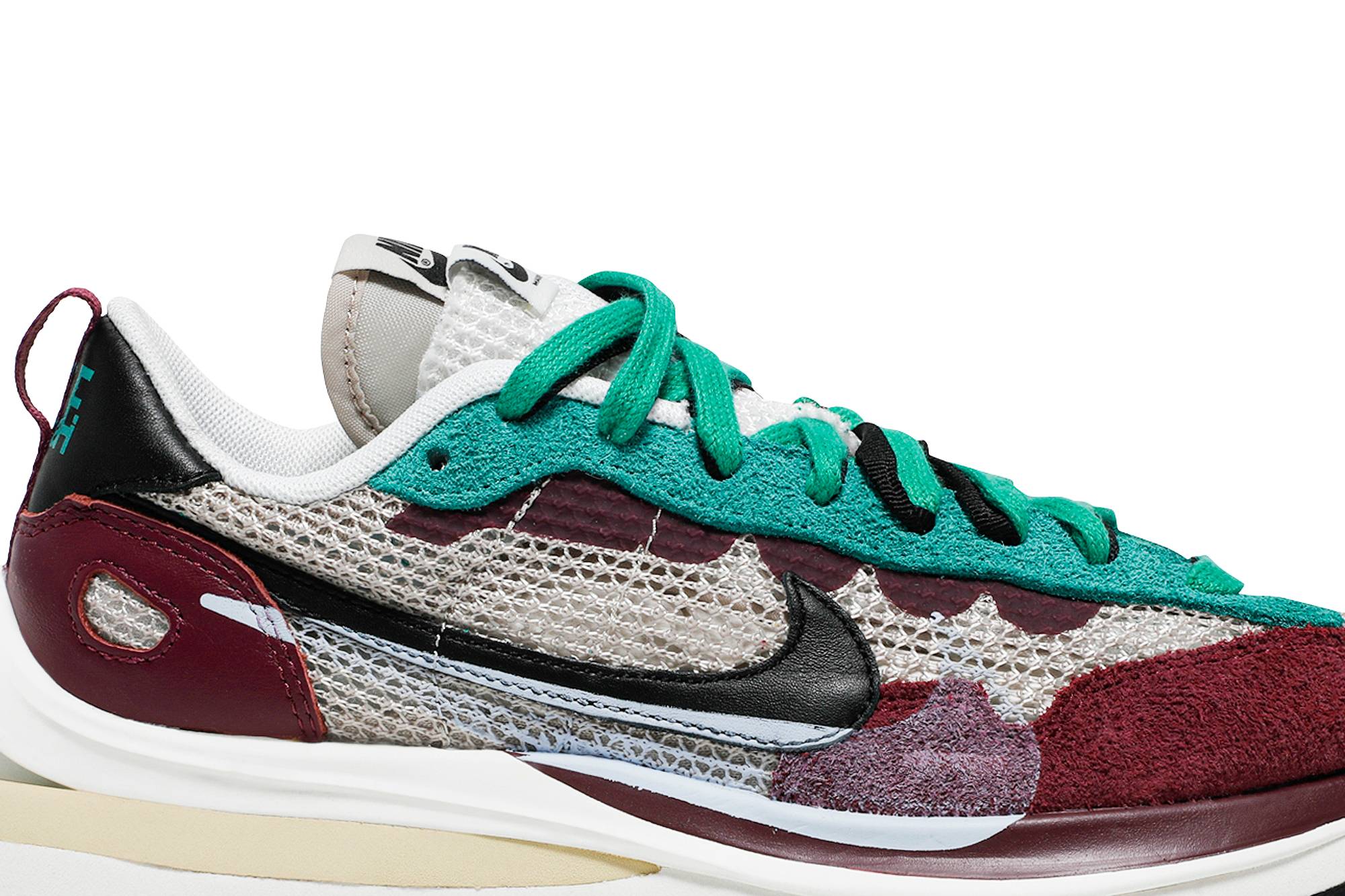 sacai x Nike VaporWaffle SP ‘Villain Red’ DD3035-200