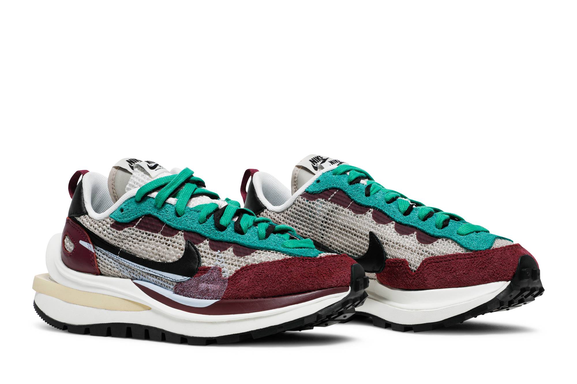 sacai x Nike VaporWaffle SP ‘Villain Red’ DD3035-200