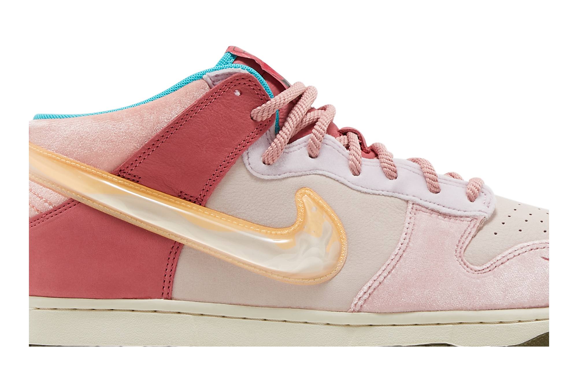 Social Status x Nike Dunk Mid Strawberry Milk DJ1173-600 Nicesnk