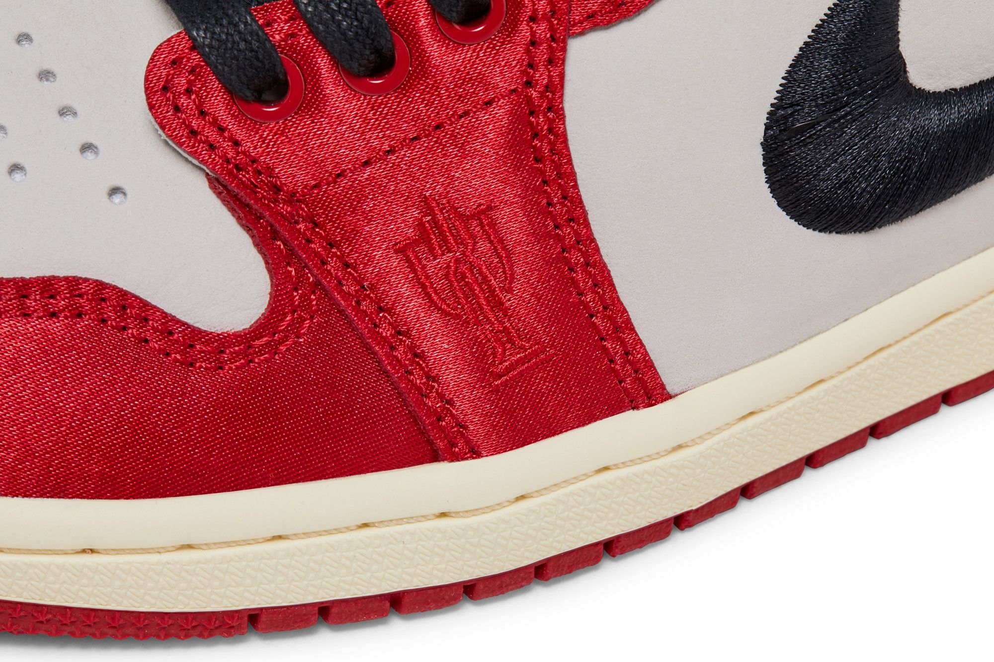Trophy Room x Air Jordan 1 Retro Low OG SP Rookie Card – Away FN0432-100 Nicesnk