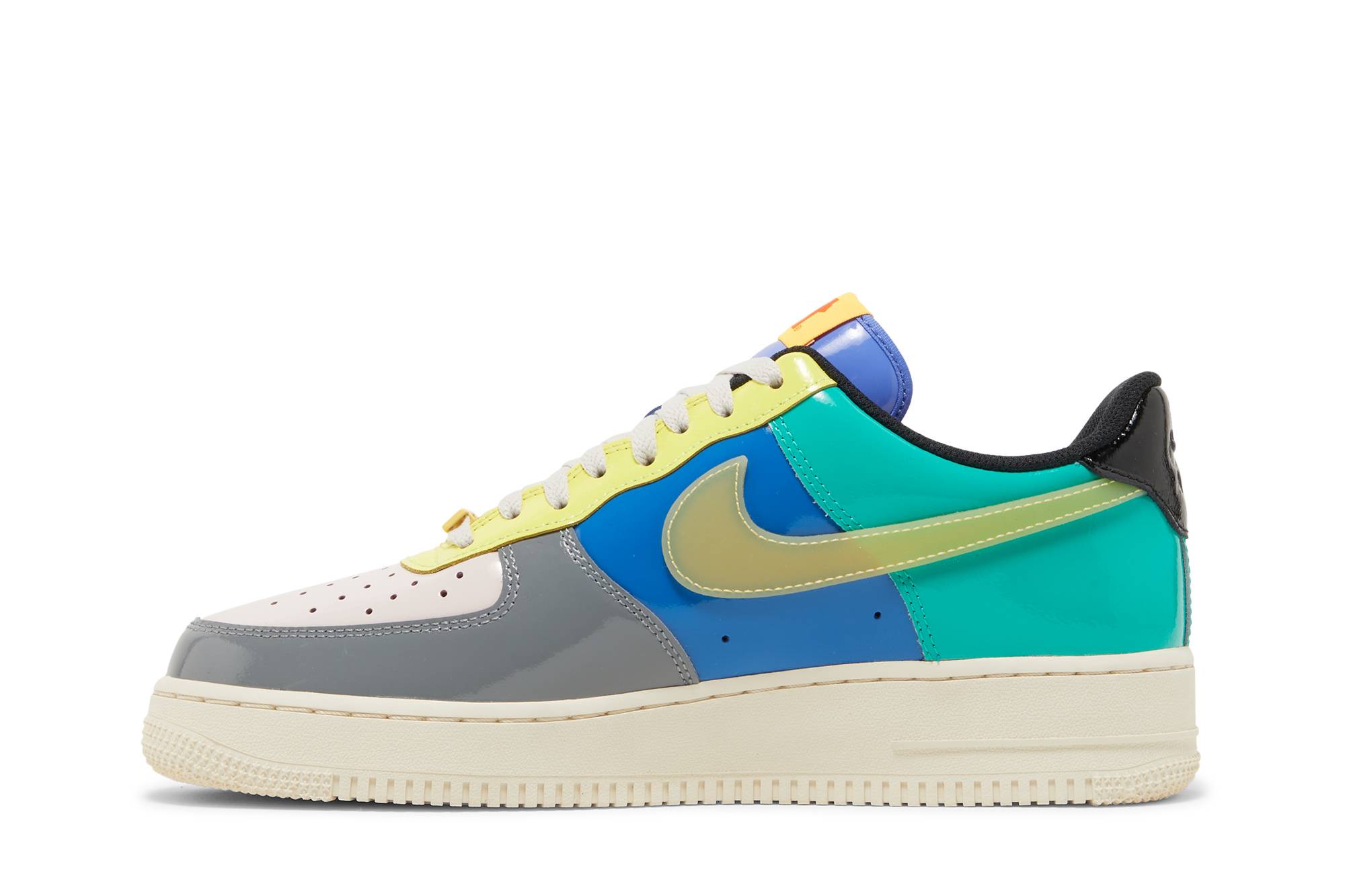 UNDEFEATED x Nike Air Force 1 Low ‘Community’ DV5255-001