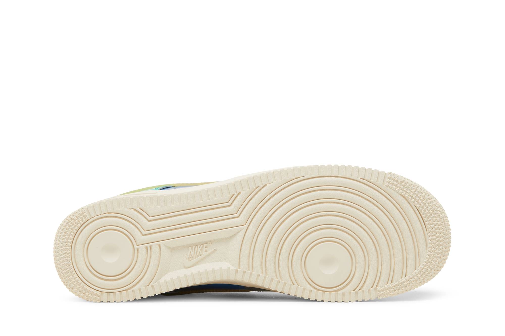 UNDEFEATED x Nike Air Force 1 Low ‘Community’ DV5255-001