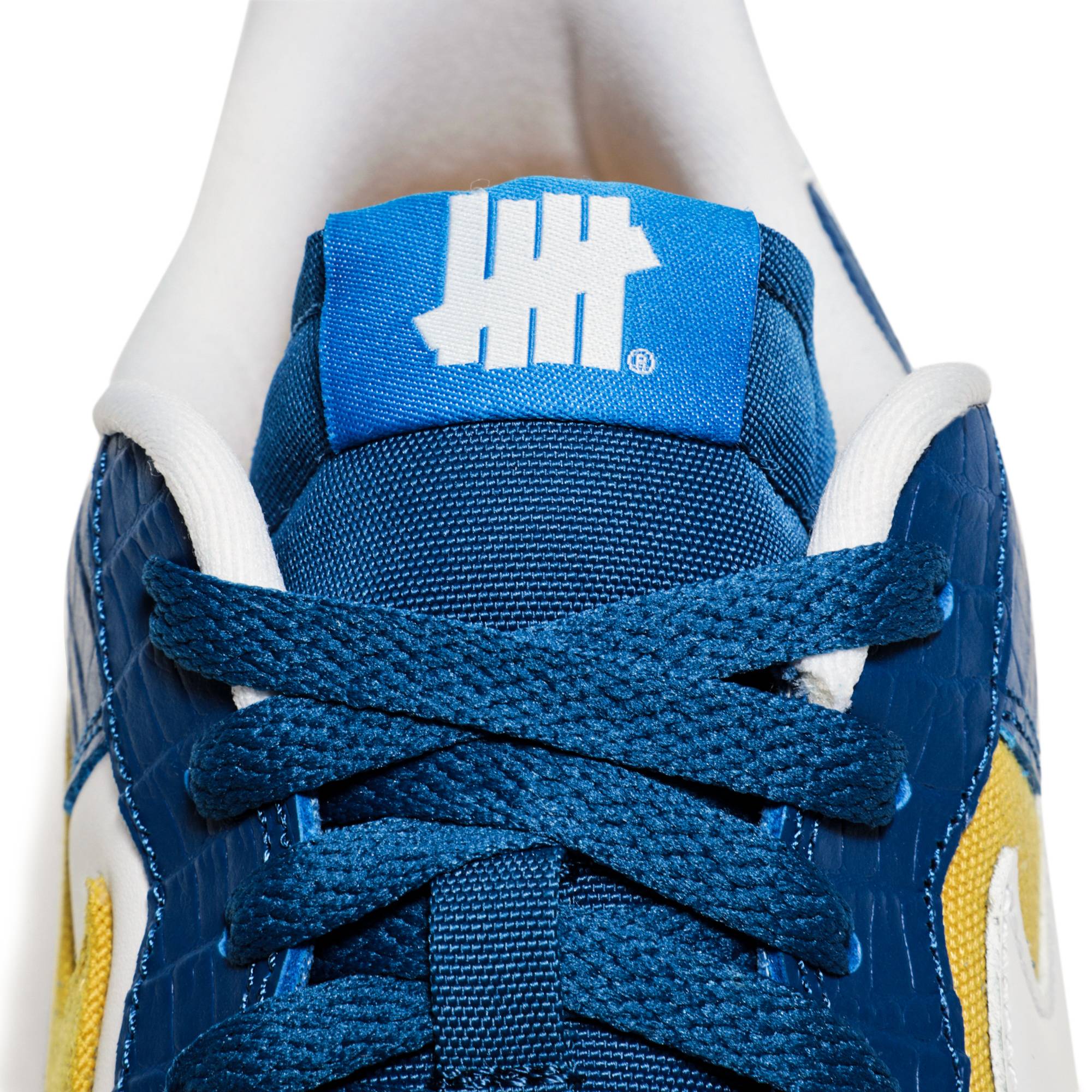 UNDEFEATED x Nike Air Force 1 Low SP ‘Dunk vs AF1’ DM8462-400